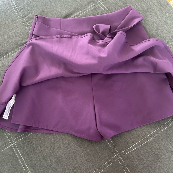 Size small Zara Skort. Great condition - Picture 4 of 4